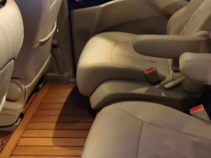 中型商务车