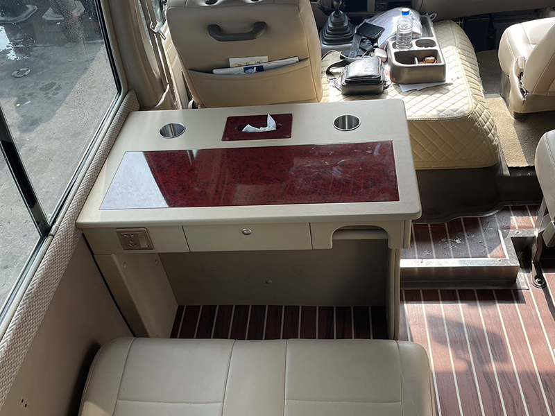 中型商务车