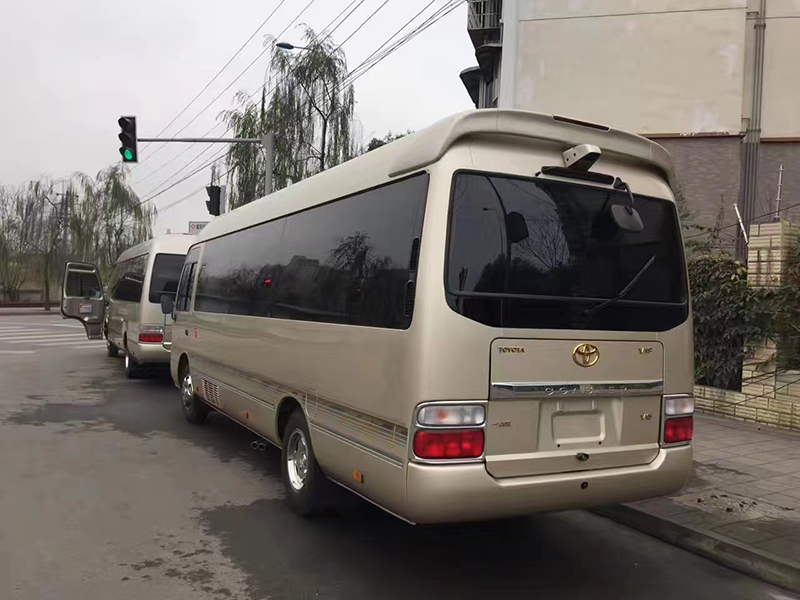 中型商务车