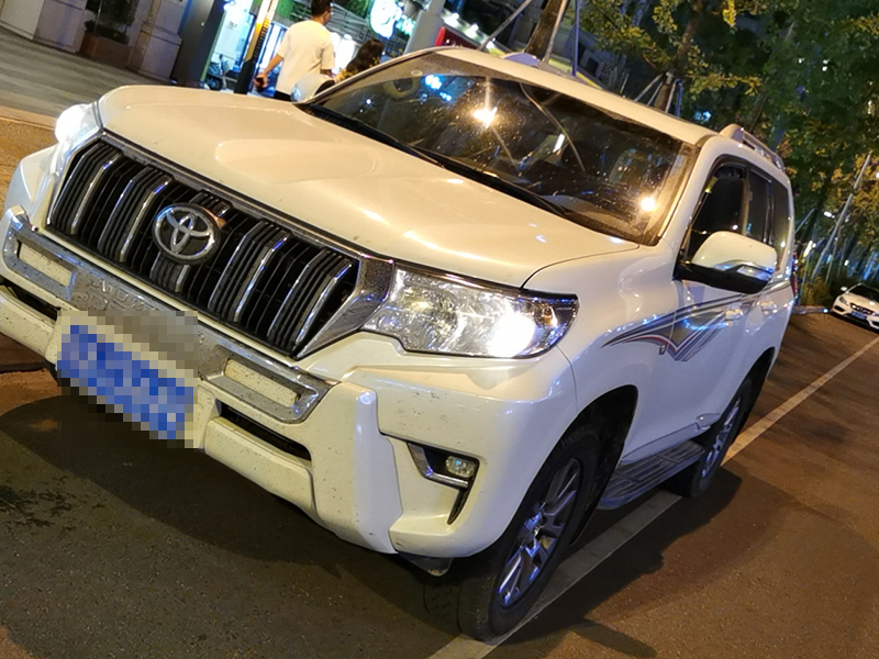 越野车